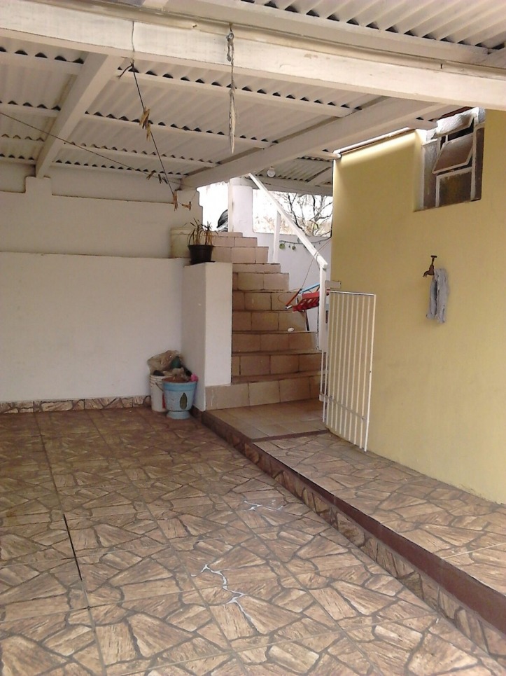 Casa à venda e aluguel com 3 quartos, 350m² - Foto 5